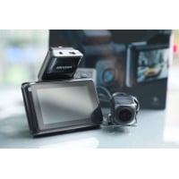 Hikvision 海康威視 1080p 高清前後雙鏡頭⾏車記錄儀 M1