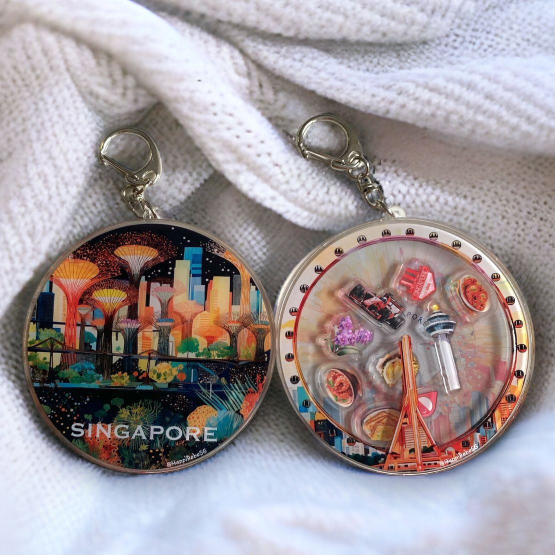 Singapore_edition_shakable_souvenir_keychain_shakable-keychain-singapore-1