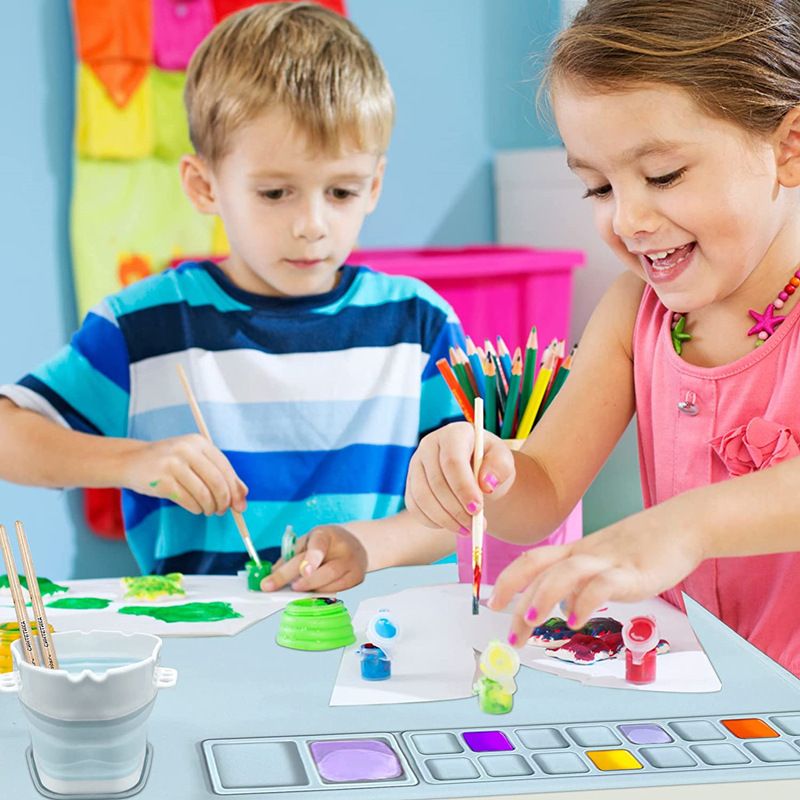 Silicone_activity_painting_mat_with_collapsable_cup_silicone-activity-mat-8