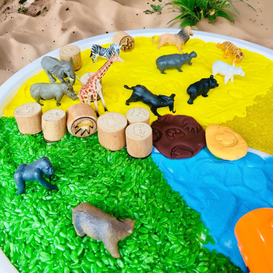 Premium_High_Quality_Large_Sensory_Play_Tray_wild-animal-theme_9c930437-19a1-47a6-899a-a38a4fd1757a