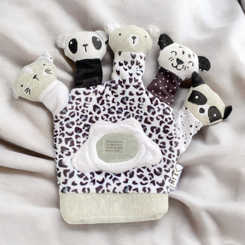 Mothercare_black_and_white_infant_toys_mothercare-puppet-glove-2