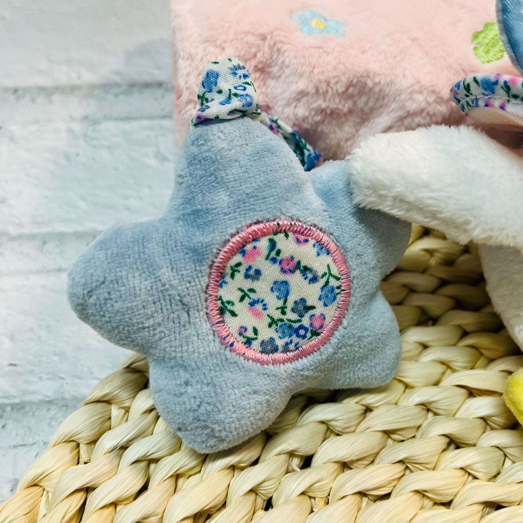 Crib_Stroller_Bed_Rattle_Hanging_Mother_goose_Toy_IMG-0119-_3